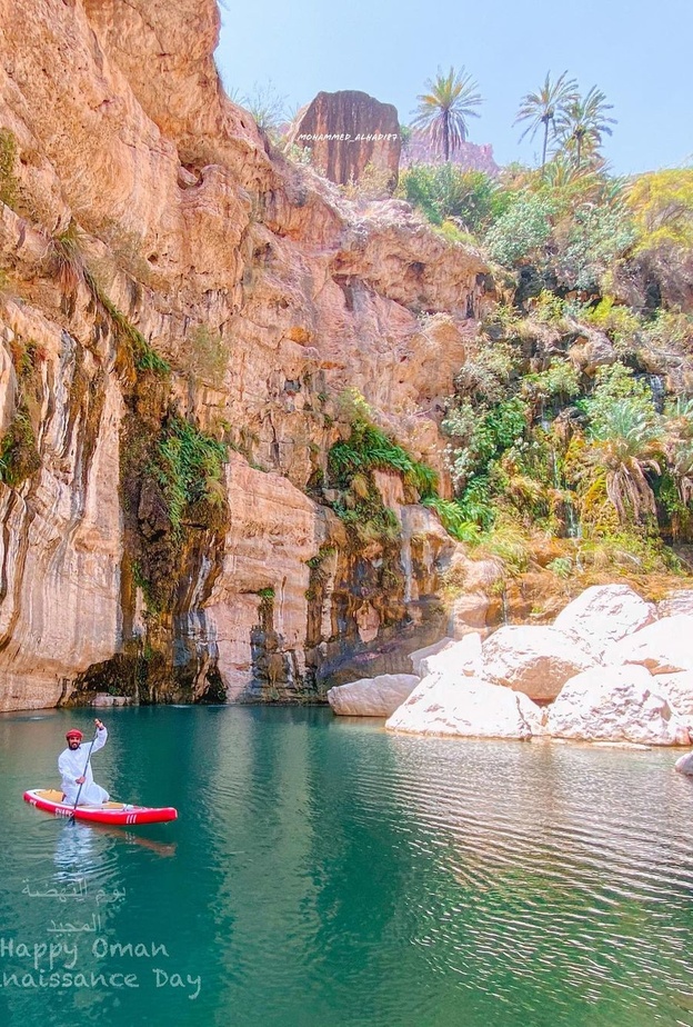 التنزه والسباحة في وادي شاب Wadi Shab