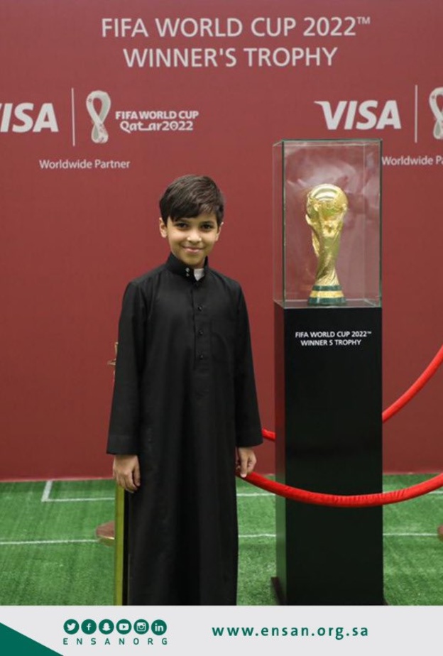 في إطار حملة ترويجية.. كأس العالم لكرة القدم يصل الرياض