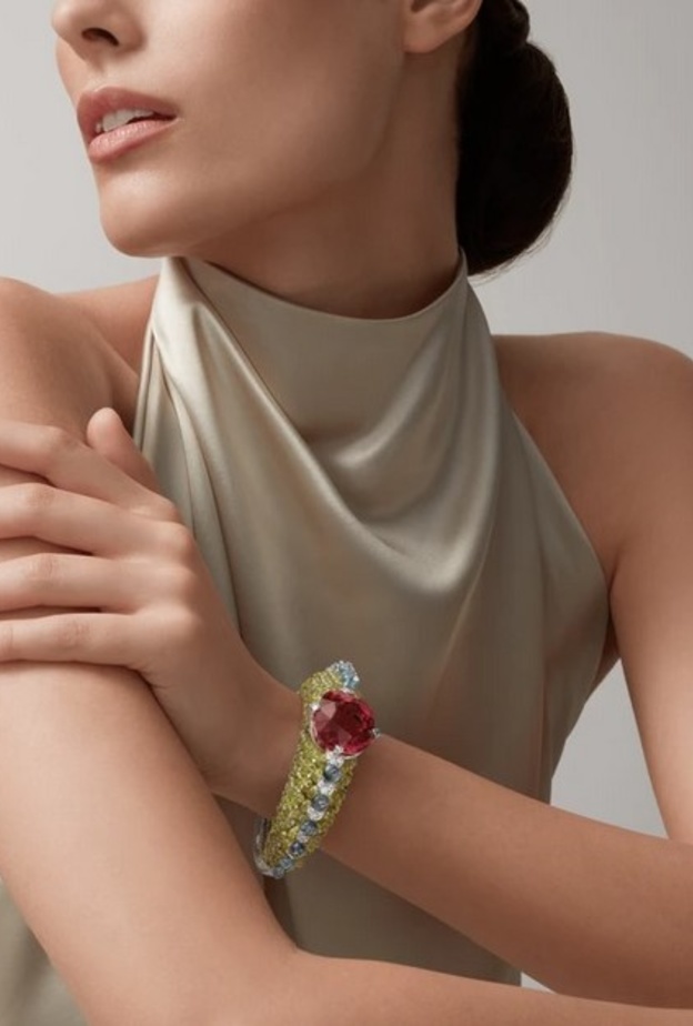 الصورة الرئيسية من Cartier