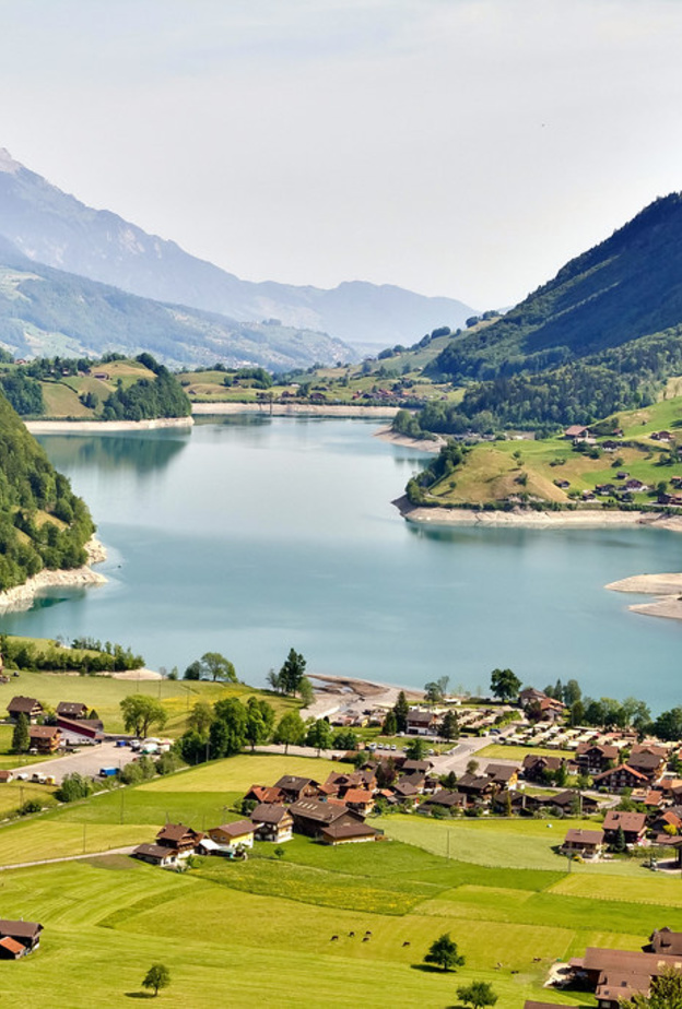 انترلاكن وجهة مثالية للمرأة بمفردها بواسطة Artur Staszewski