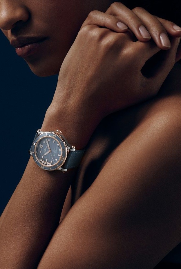 تألقي بتصاميم الساعات النسائية عتيقة الطراز