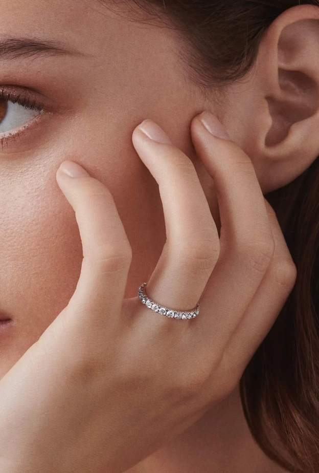 تألقي مع ماركات المجوهرات المستدامة  (1)