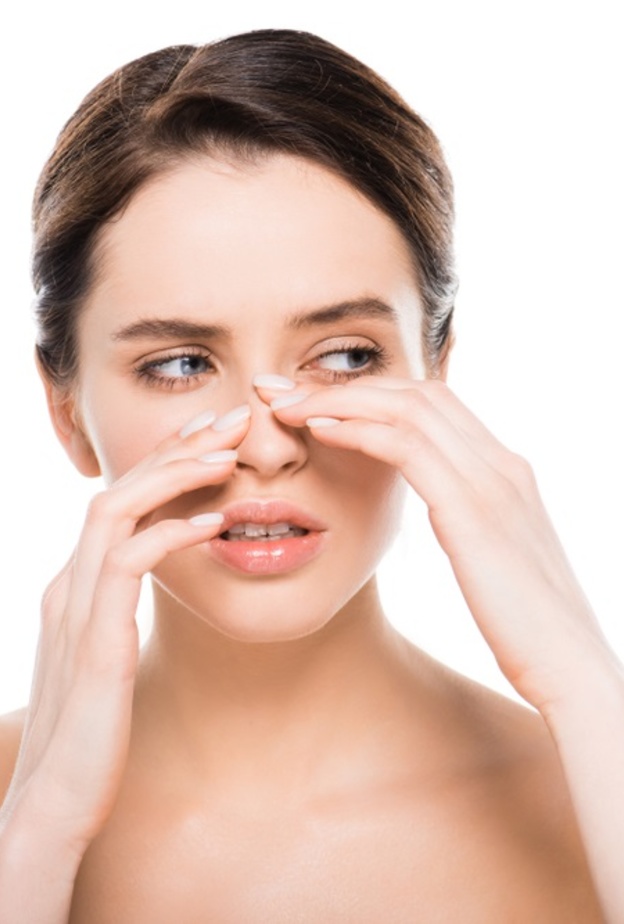 تجميل الأنف بالليزر مساندة لعملية تجميل الأنف الأساسية.