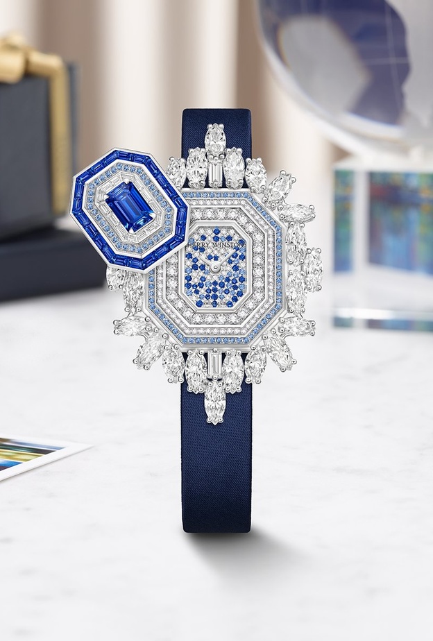 تصاميم ساعات يد ذهب مرصعة باحجار الألماس