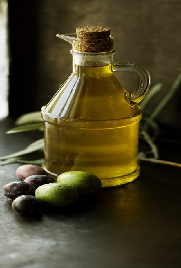 ما العلاقة بين زيت الزيتون وألزهايمر