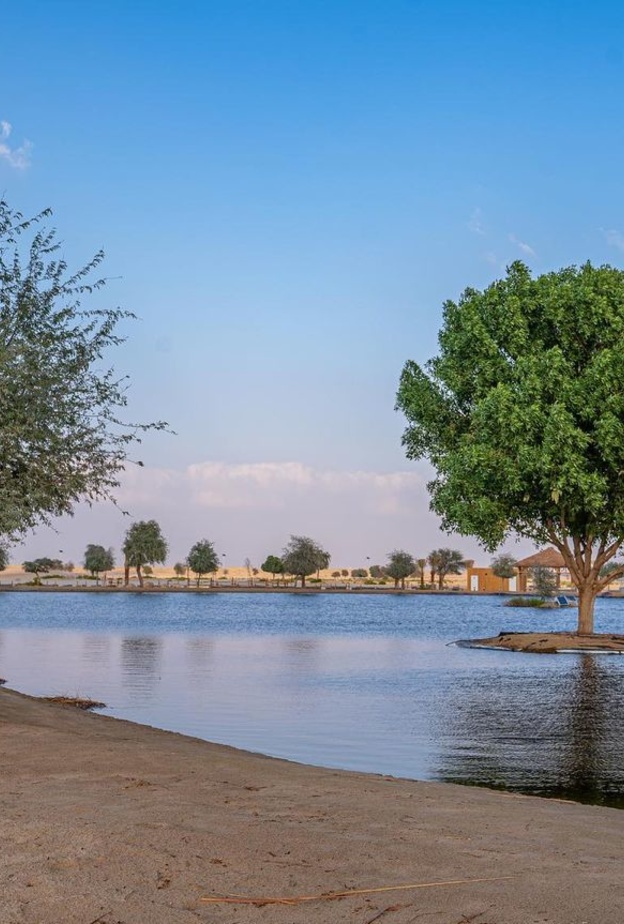 تجربة ساحرة لعشاق المغامرة في بحيرة الوثبة بأبوظبي مع تدشين مواقع جديدة للتخييم