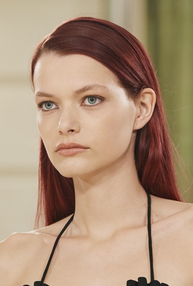 صبغات شعر باللون الاحمر الفاتح واللماع من وحي دار Monot