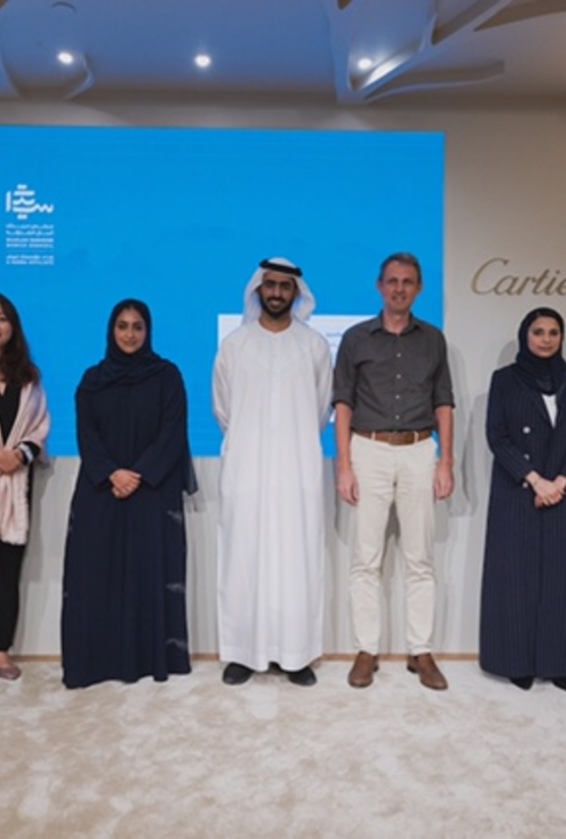 صورة جماعية للجنة التحكيم ومجلس سيدات أعمال الشارقة