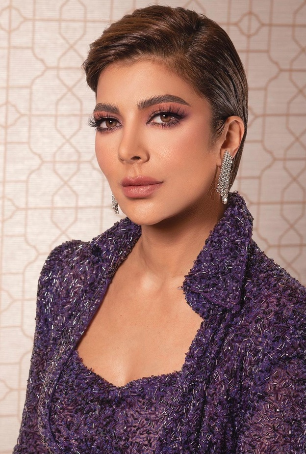 أصالة نصري تعتمد نيو لوك الشعر الأشقر في أحدث ظهور لها