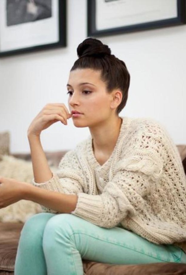 كيف أتوقف عن الشعور بالغيرة على زوجي المغترب 