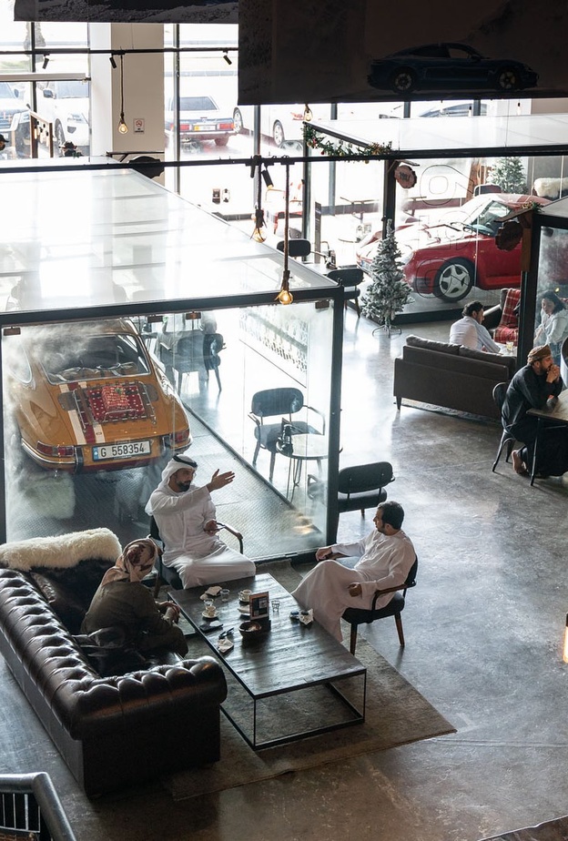 مطعم DRVN COFFEE  (2)