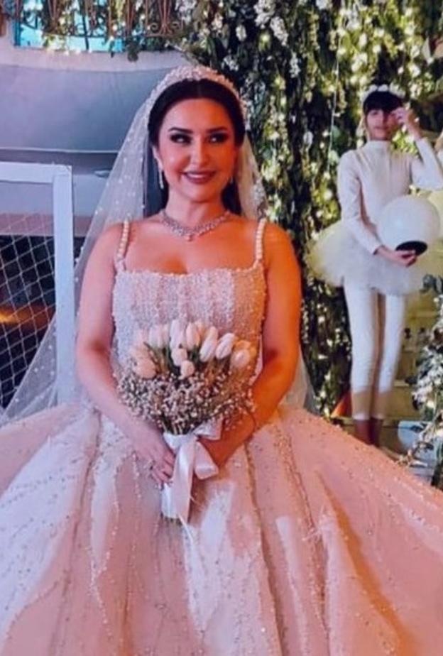 لقطات مميزة من حفل زفاف شهد برمدا وأحمد صالح بحضور النجوم.