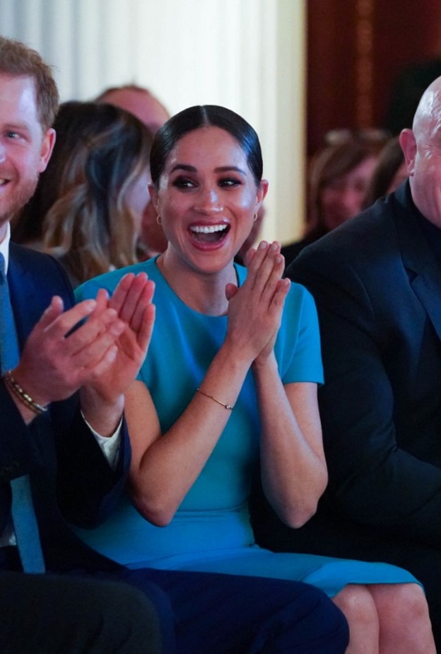 ميغان ماركل والأمير هاري يفوزان بجائزة منظمة NAACP