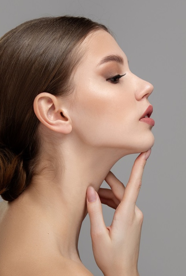 ما هي عملية تحديد الذقن باستخدام الليزر وأهم نتائجها