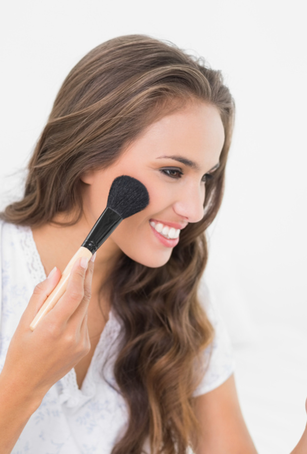 فوائد استخدام فرش المكياج المصطنعة