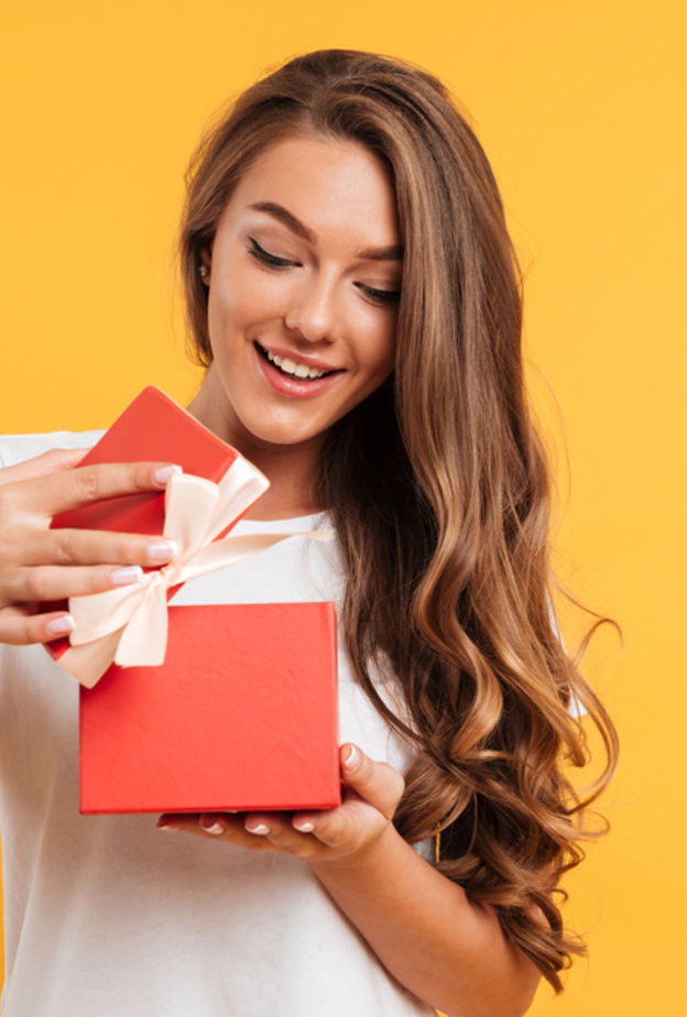 مستحضرات تجميل لهدايا عيد الحب