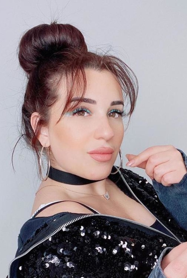 أسما شريف منير تشيد بمسلسل "البحث عن علا"