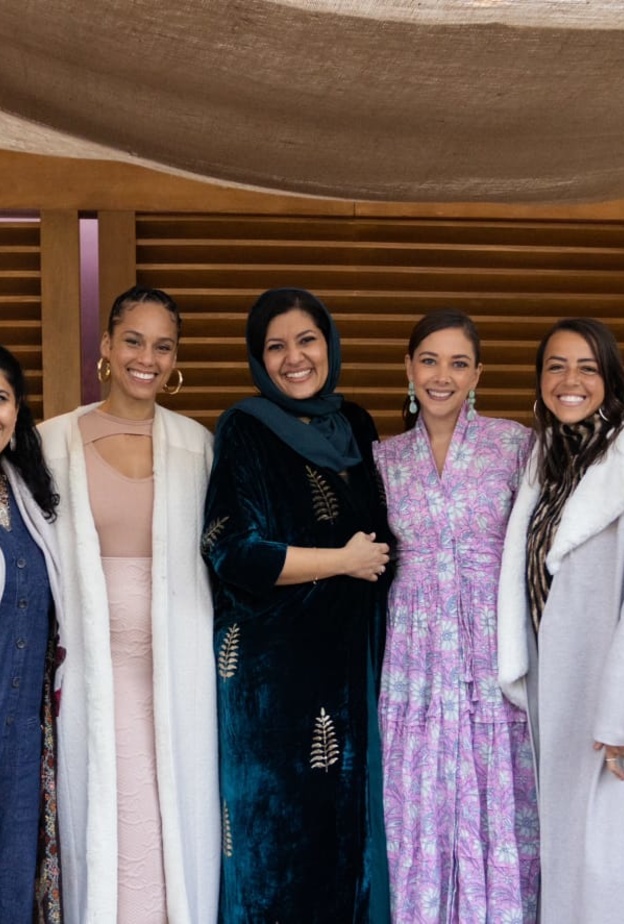 سمو الأميرة ريما بنت بندر والنجمة اليشيا كيز في جلسة حوارية مع سيدات الأعمال السعوديات بالعلا
