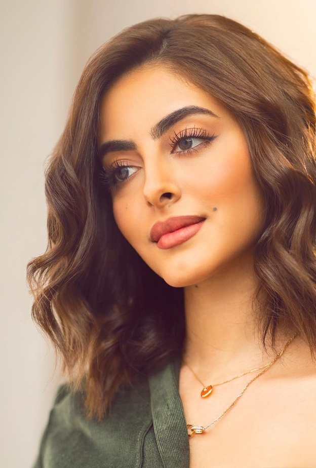 صيحات جمالية يومية مستوحاة من اطلالات جود عزيز