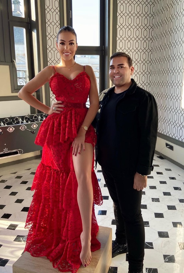 من هو المصمم العربي الأقرب إلى جورجينا رودريغز 2022