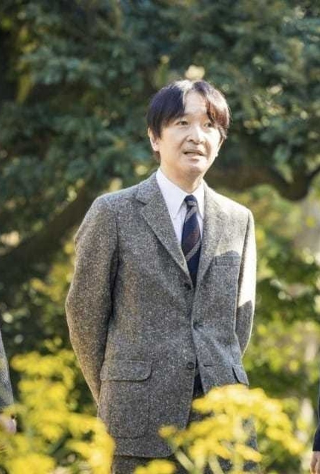 الأمير هيساهيتو أمير اليابان يتهم بالسرقة الأدبية في مقال حصل عنه على جائزة