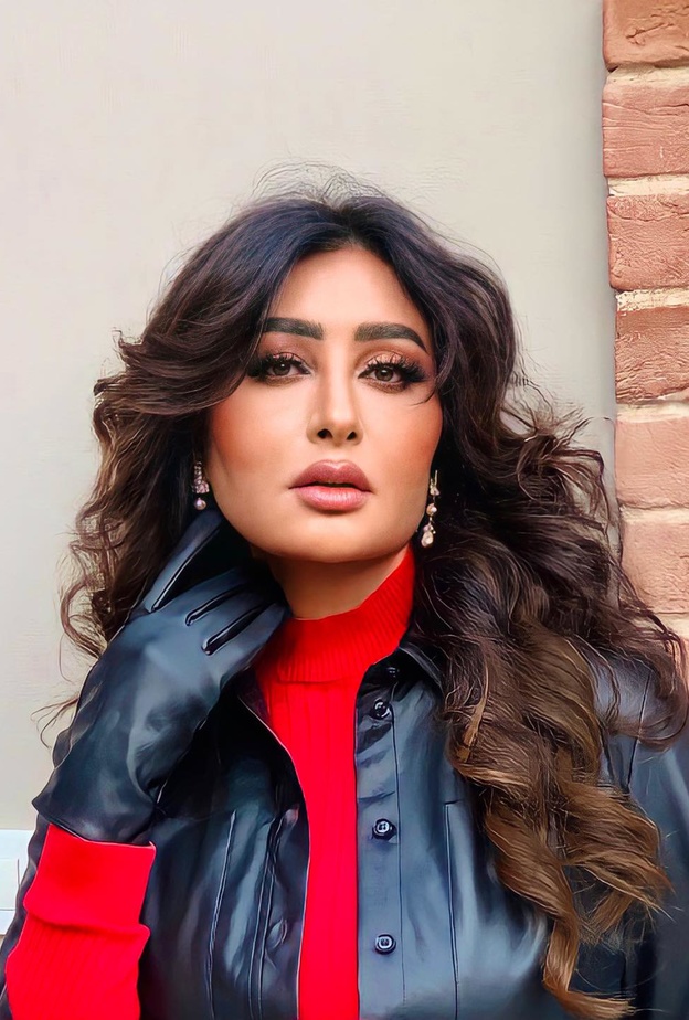 أحدث الإطلالات الجمالية لـ لطيفة التونسية بمناسبة عيد ميلادها