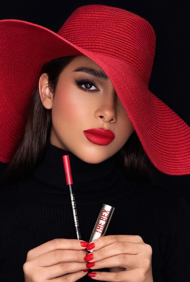 ملامح بلقيس فتحي قبل وبعد المكياج بأحدث اطلالة لها