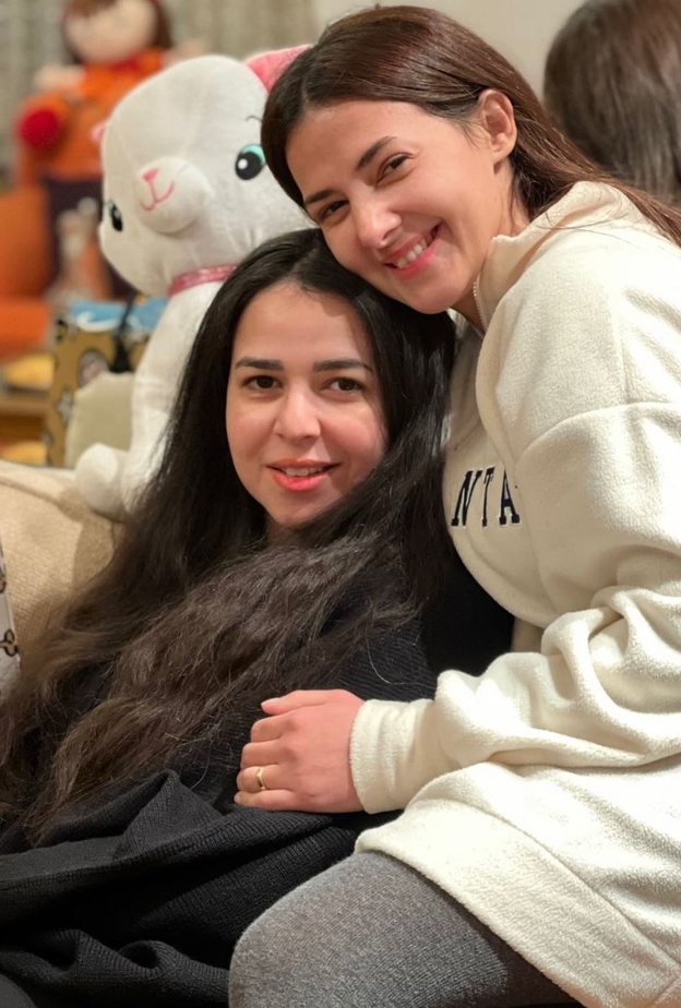 دنيا وإيمي سمير غانم