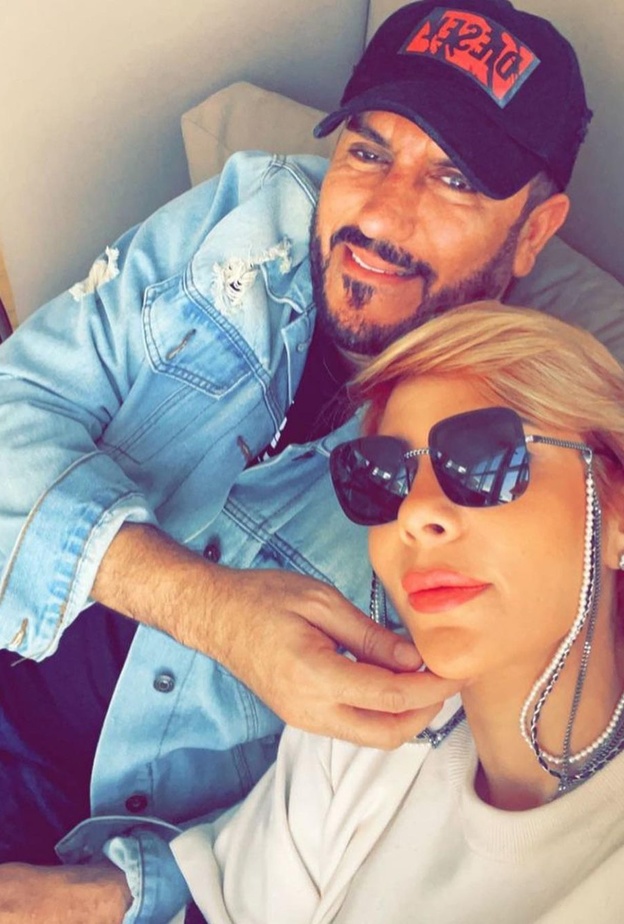 زوج أصالة نصري يُدللها بلقطات رومانسية جديدة لهما