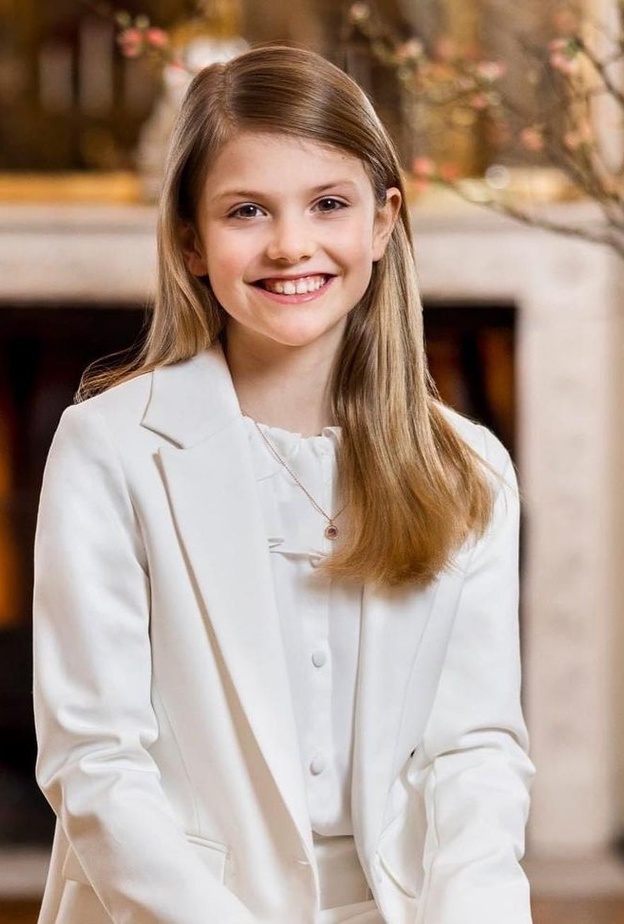 الأميرة استيل تحتفل بعيد ميلادها العاشر