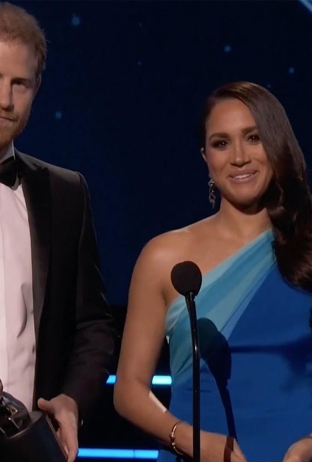 ميغان وهاري في حفل جوائز NAACP Image