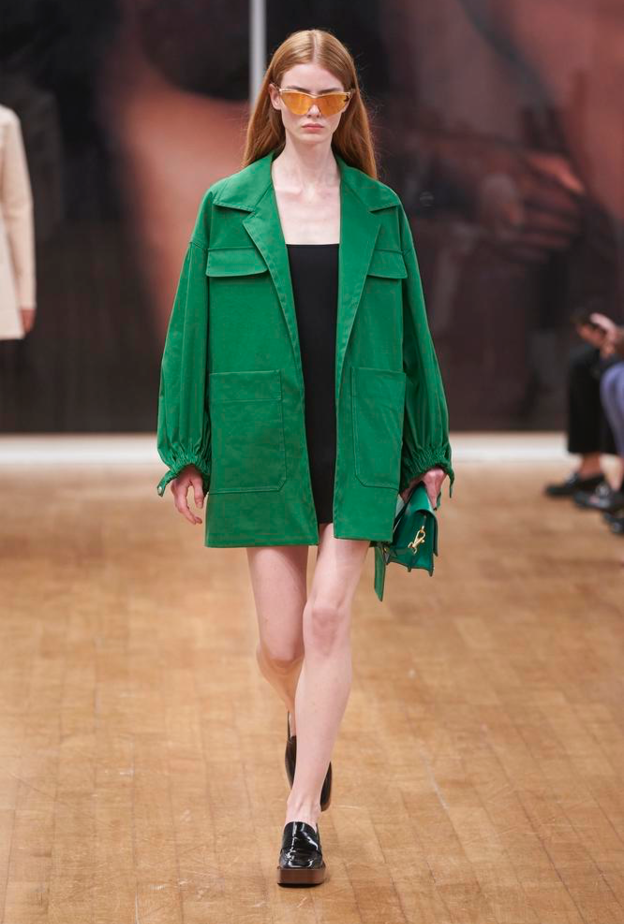 موديلات الجاكيت الصيفي الطويلة من Tods