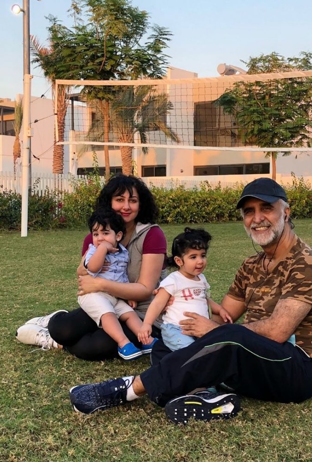 هيفاء حسين وزوجها وطفليهما