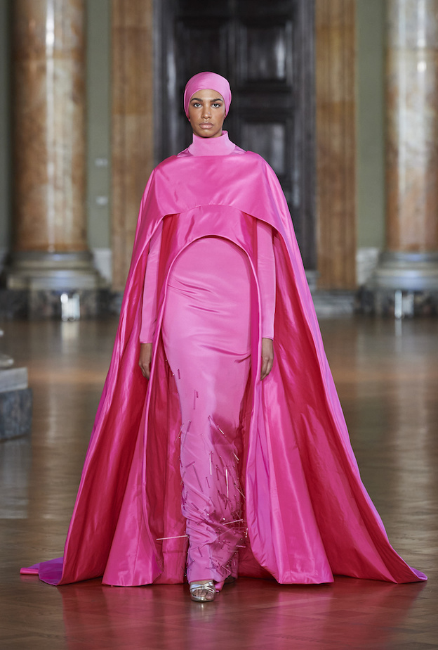 موديلات فساتين كوتور للمحجبات موضة 2022 من اسبوع الموضة في باريس