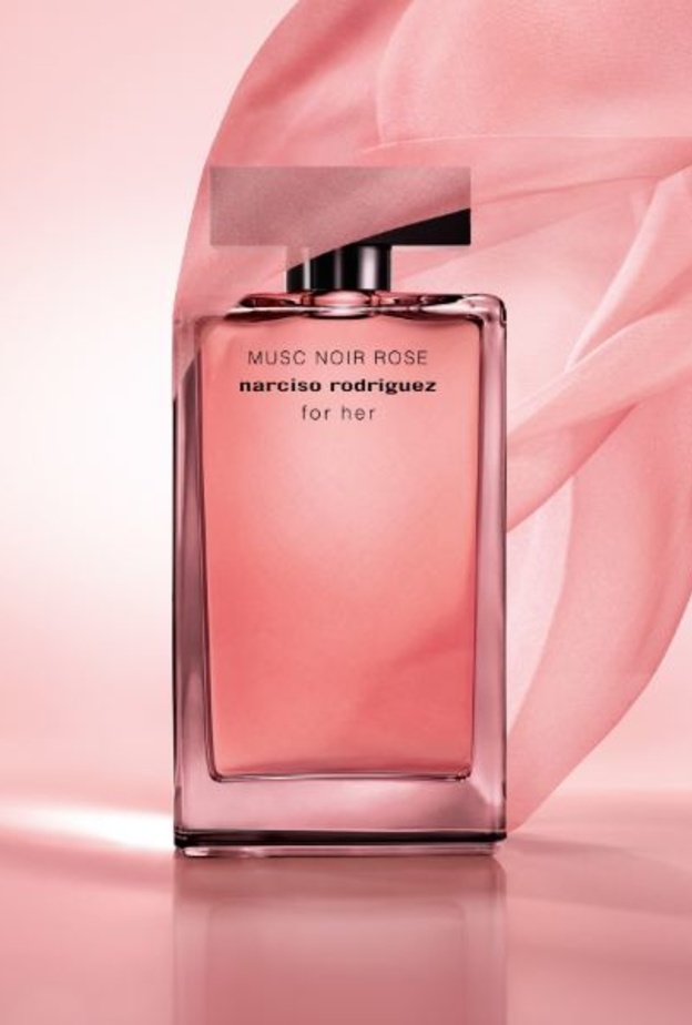 for her MUSC NOIR ROSE