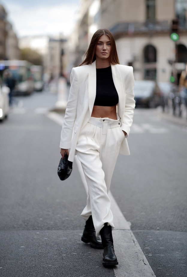 تنسيق إطلالات صيف 2022 كاجوال مميّزة بأسلوب Street Style