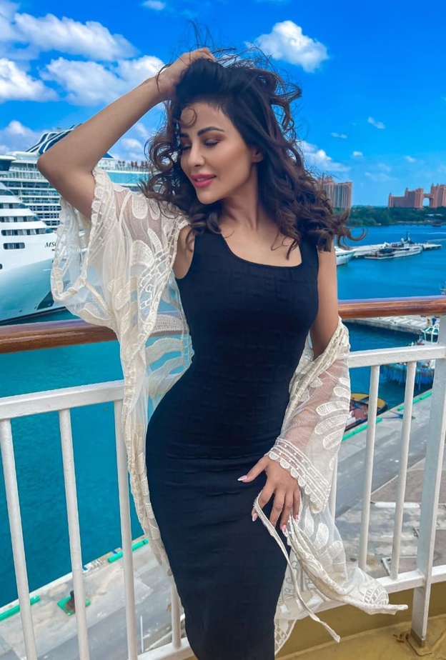 مهيرة عبد العزيز