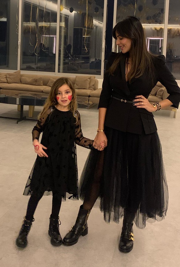 نادين نسيب نجيم وابنتها