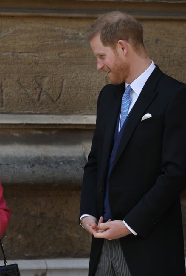 هل يعطي الأمير هاري نسخة من مذكراته للملكة قبل نشرها؟