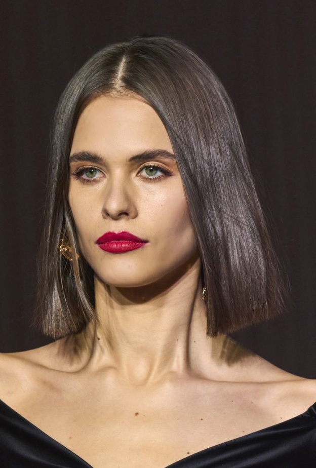 احمر شفاه قوية من وحي دار Elisabetta Franchi
