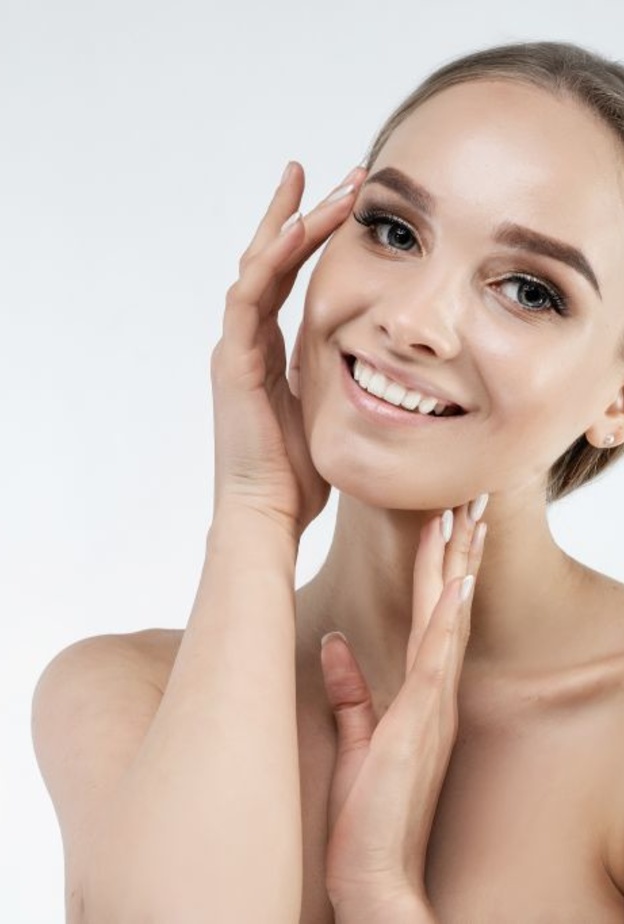 أفضل طرق غير جراحية لعلاج آثار الحبوب من الوجه