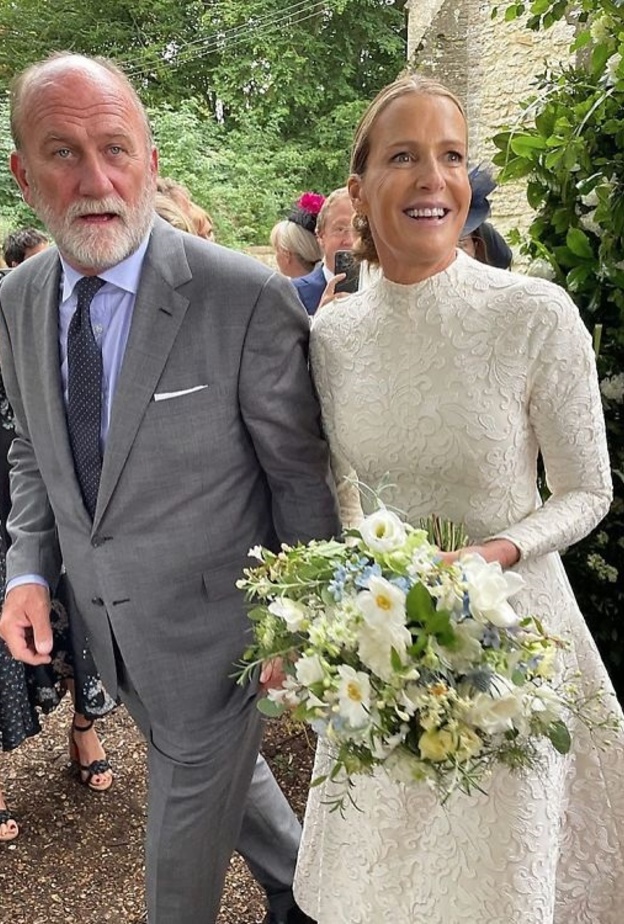 الابنة الروحية للأمير تشارلز تحتفل بزفافها للمرة الثانية في حفل زفاف في جزر الباهاما