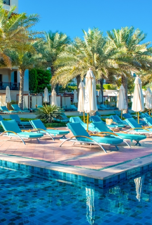 shutterstock_تحتوي الجزيرة على منتجع خاص بها يوفر خدمات رائعة للنزلاء