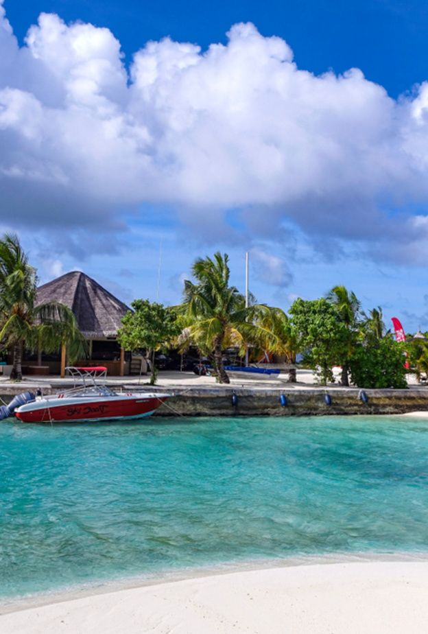 shutterstock_جانب من منتجع كورومبا المالديفي