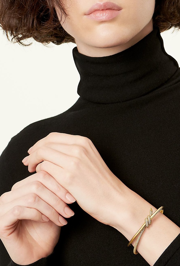 احدث موديلات أساور ذهب ناعمة من ماركات المجوهرات 2022