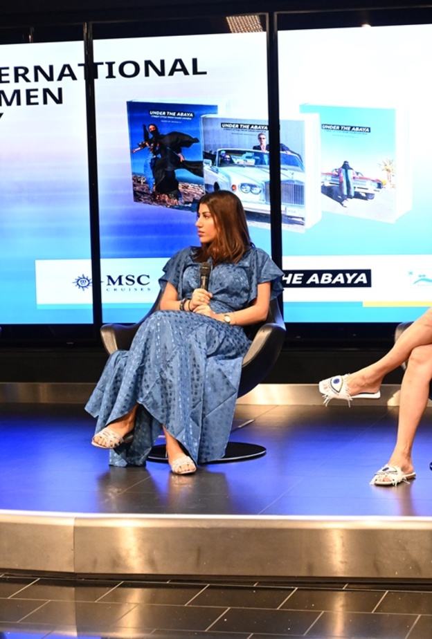 تحت العباءة أول منصة تمكين نسائية سعودية تحتفل بخمس سنوات من المناصرة النسائية