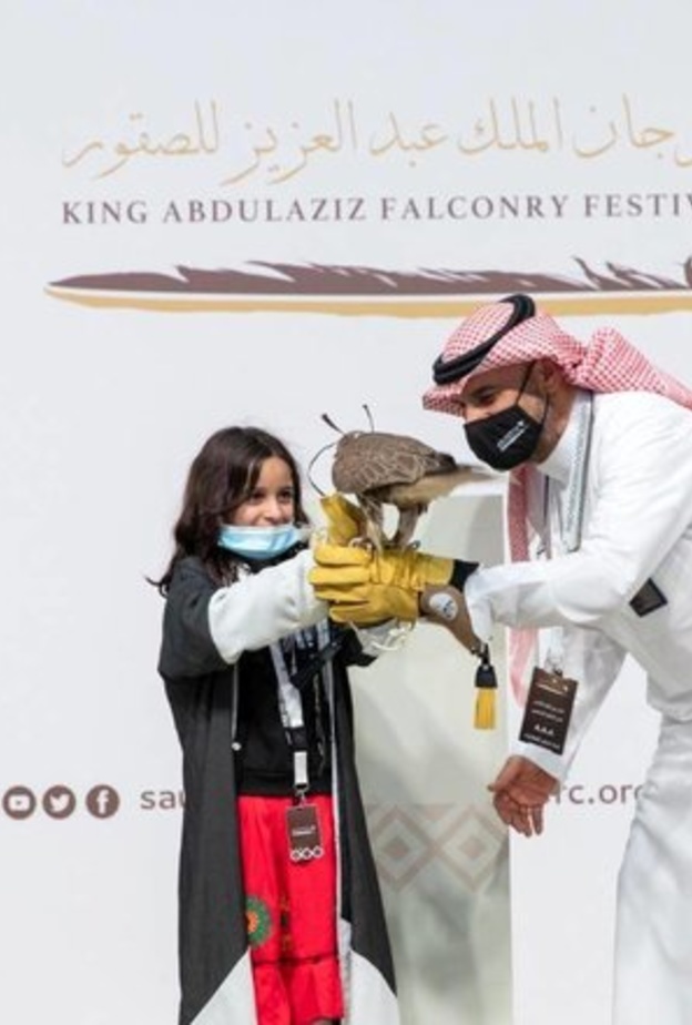 بمناسبة يوم الأم "هي" تحتفي بأمهات بنات مبدعات حصلن على لقب "أصغر سعودية" في مجالات مختلفة