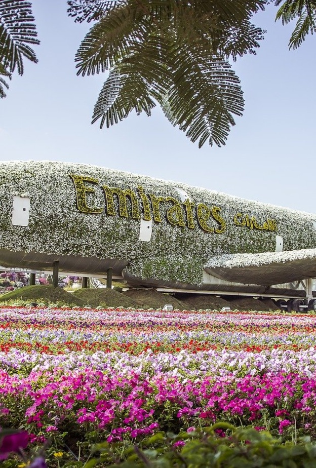 حديقة الزهور من أجمل حدائق دبي بواسطة Validol1311