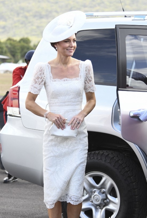 إطلالات جديدة لكيت ميدلتون تسحرنا بها من جزر البهاما  