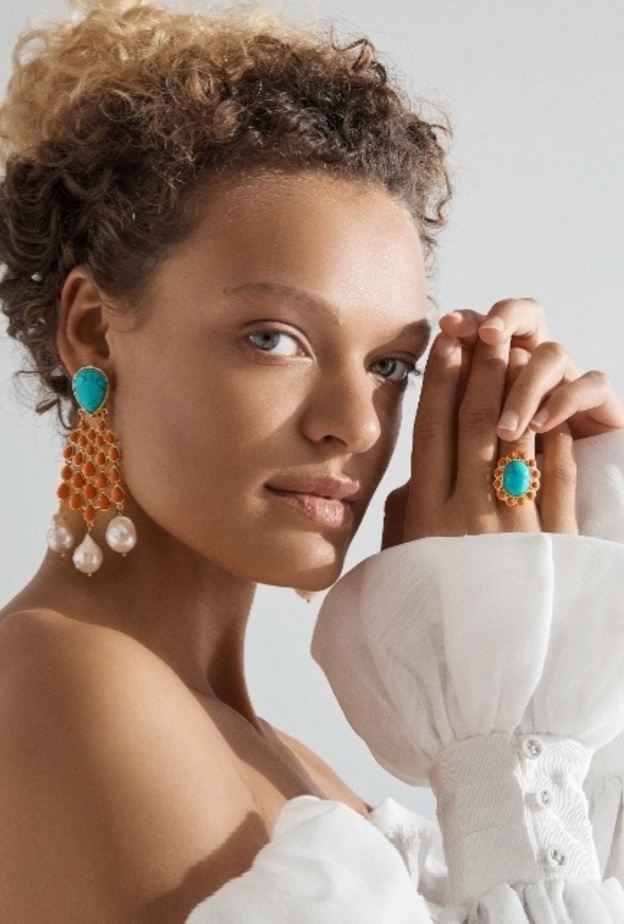 خاتم  من Valere